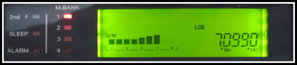 Screen showing 7.099MHz